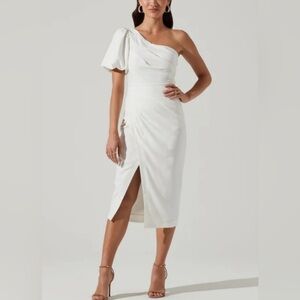 ASTR White One-Shoulder Puff Sleeve Midi Dress